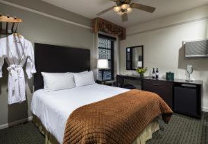 The Willows Hotel | Lake View East