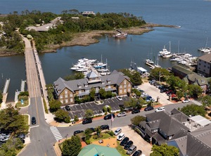 Tranquil Inn Downtown Waterfront Manteo Premium | Historic Downtown Manteo