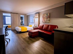 Travelodge | Alma