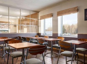 Travelodge | Baie Comeau