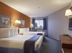 Travelodge | St. Cloud
