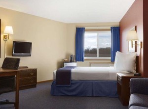 Travelodge | St. Cloud