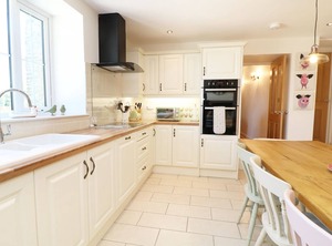 Ffarm At Gellilwch Pontypridd | Pontypridd