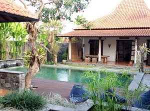 Villa Aquin | Colomadu