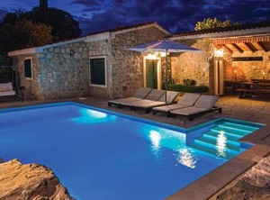 Villa Caelum | Sestanovac