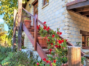 Villa Casa Maria Tuscan Farmhouse | Katikati