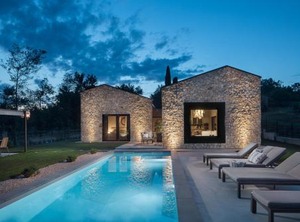 Villa Ulmus | Karojba