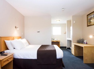 West Country Inn | Drayton Valley