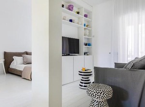 White | Vico Equense