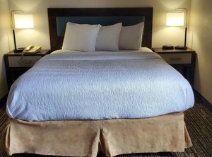 Ramada | Canton