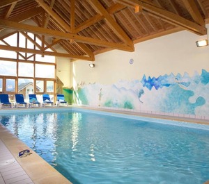 Le Hameau Des Fontaines Du Roi Pièces Personnes 