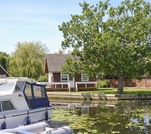 Accommodation Bacton 