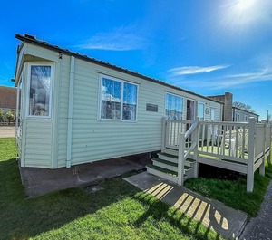 Berth Caravan At Naze Marine Holiday Park 