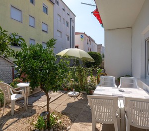 Beach Patio Grill 