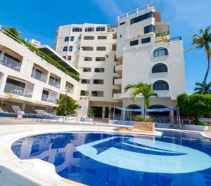 Acamar Beach Resort 