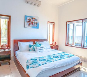 Air Sanih Beach Villa Br 