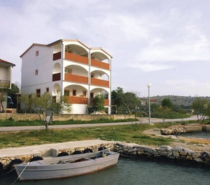 Accommodation Raslina 