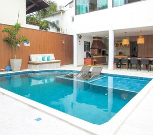 Apto Com Piscina E Da Mundaí 