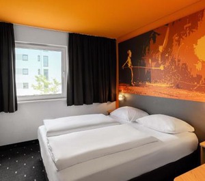B Hotel 