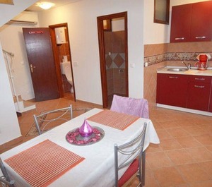 Holiday Terrace 
