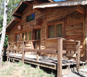 Cabaña Rústica Maravillosa Con Troncos Nativos Orilla Río Trancura 