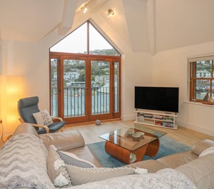 The Creekside Looe 