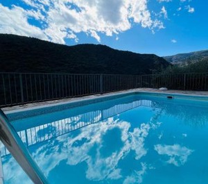 Jacuzzi Terrace At Laroya 