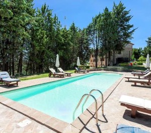 Shared Furnished Garden At Ramazzano Pulci 