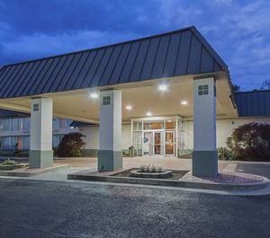 Clarion Inn 