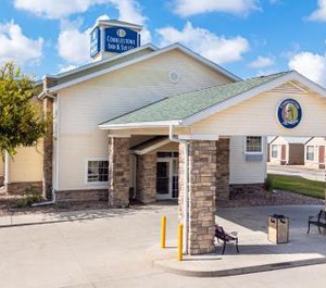 Cobblestone Inn Suites 