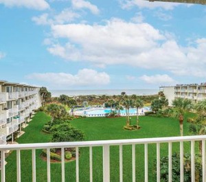 Colony Reef Club 