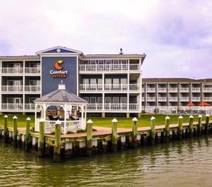 Comfort Suites Chincoteague Island Bayfront Resort 