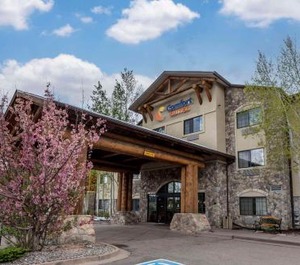 Comfort Suites Golden West Evergreen Parkway 