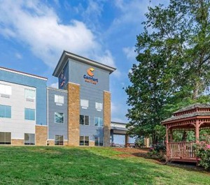 Comfort Suites Palestine 