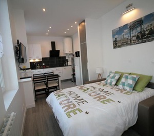 Comme À La Maison 