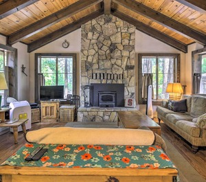 Cozy Arnold Hideaway Deck 