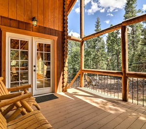 Duck Creek Village Deck Fire Pit 