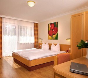 Toilet Hotel 