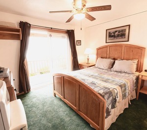 Lynnview Lodge 