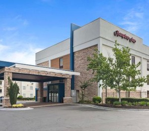 Hampton Inn 