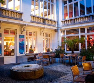 Jacques Brel Youth Hostel 