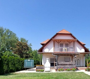 Ferienwohnung Balatonmáriafürdõ Für Personen 