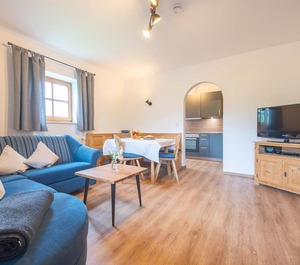 Holiday Breitenberg Persons Bedrooms 