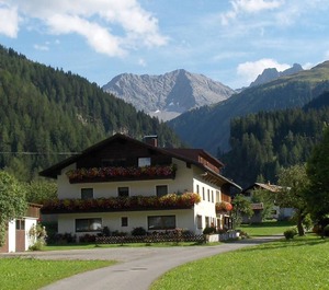 Holiday Bach Persons Bedrooms 