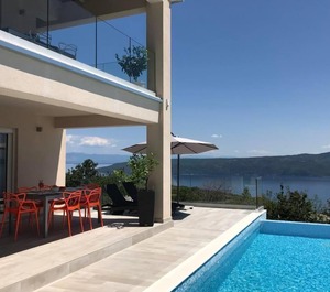 Holiday Persons Bedrooms 