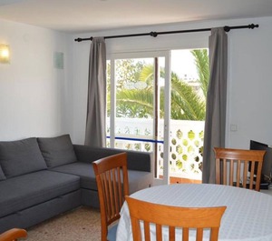 Holiday Terrace 