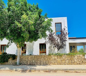 Holiday Esentepe Persons Bedrooms 