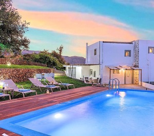 Holiday Georgioupoli Persons Bedrooms 