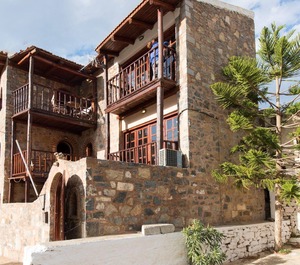 Holiday Plaka Persons Bedrooms 