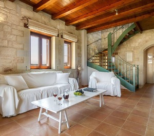 Holiday Spilia Persons Bedrooms 